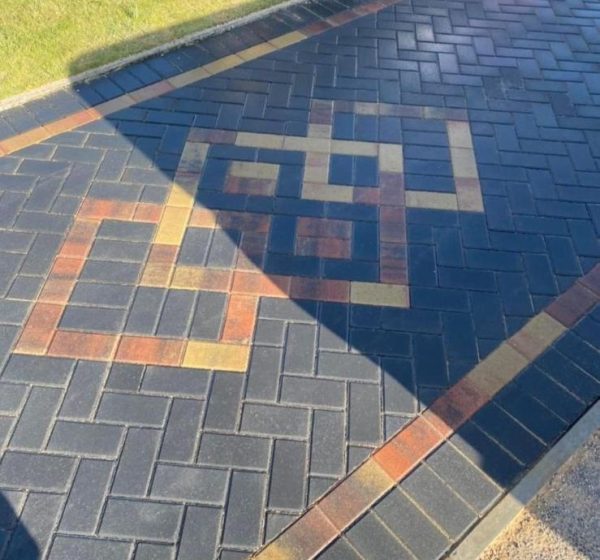 Block With Diamond